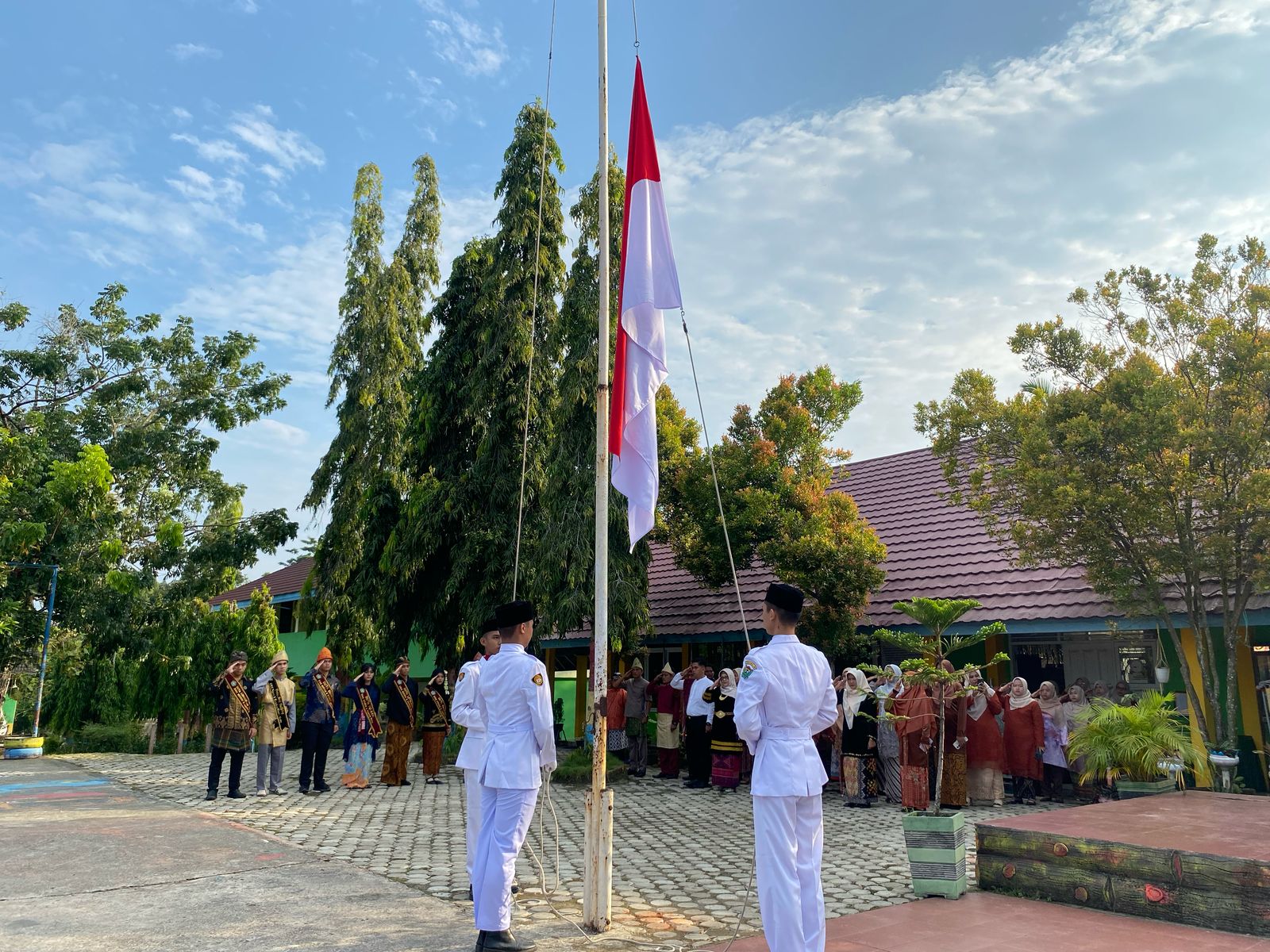 Peringatan HARDIKNAS Tahun 2025 SMA Negeri 2 Muara Enim